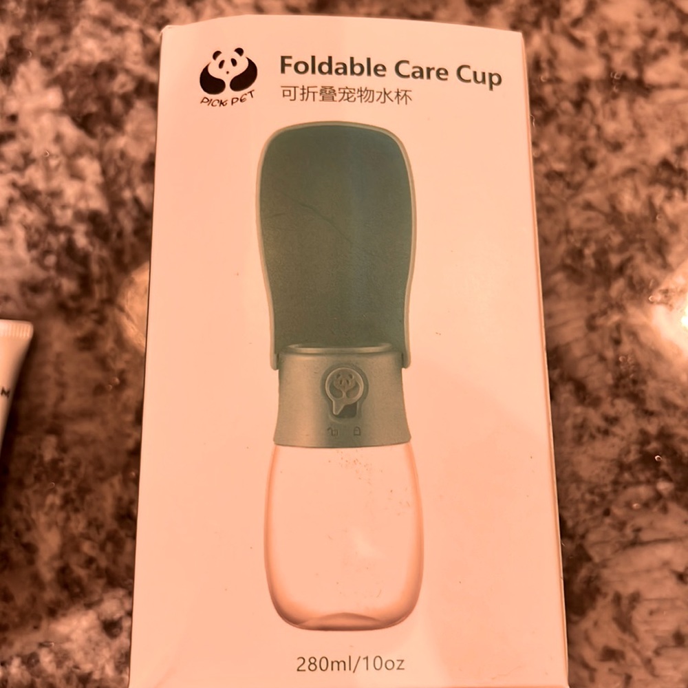 NWT Pet Foldable Care Cup in Turquoise